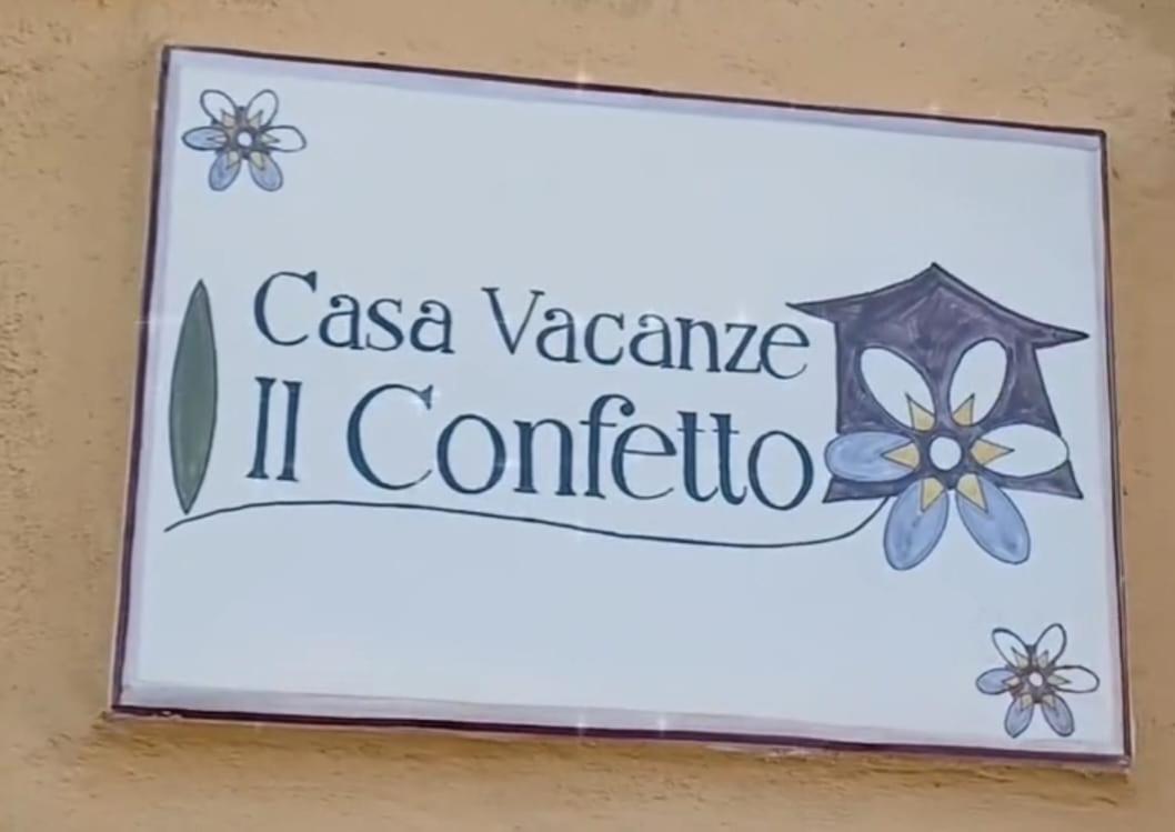 Casa Vacanze Il Confetto Сулмона Екстериор снимка